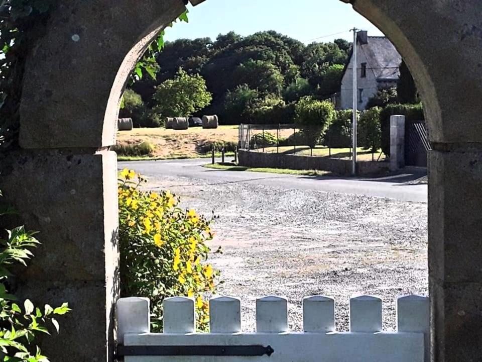 Ker Jerome - Traditional Stone Breton Cottage Near To Dinan Trelivan Εξωτερικό φωτογραφία